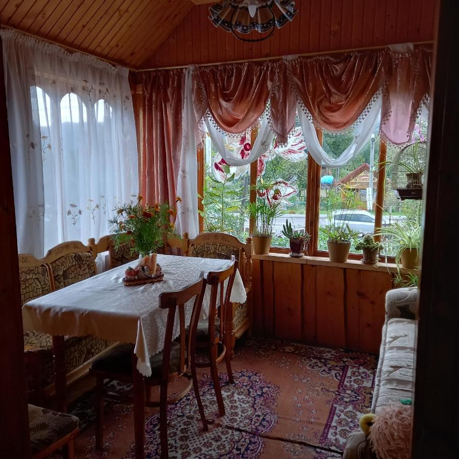 Лаванда Yaremche Luaran gambar